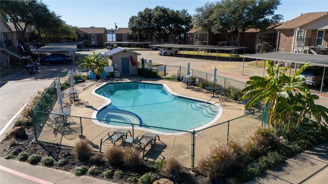 849 S Gun Barrel Lane D6, Gun Barrel City, TX 75156