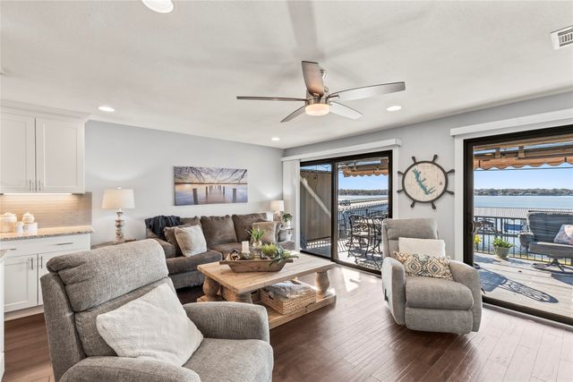 849 S Gun Barrel Lane D6, Gun Barrel City, TX 75156