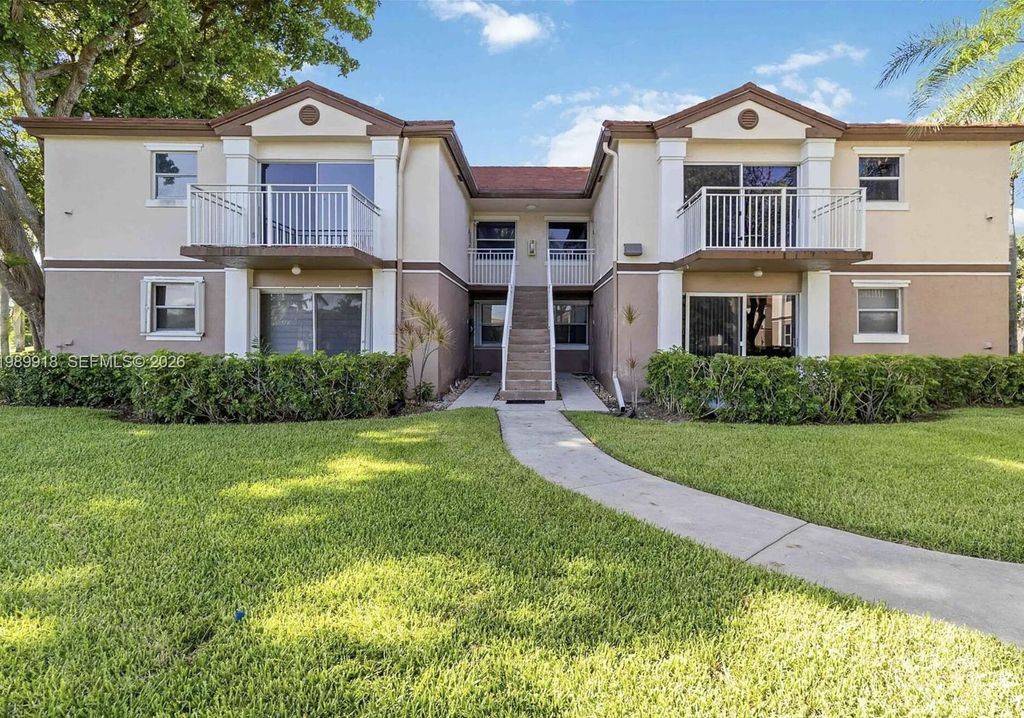 1250 SW 113th Terrace 201, Pembroke Pines, FL 33025