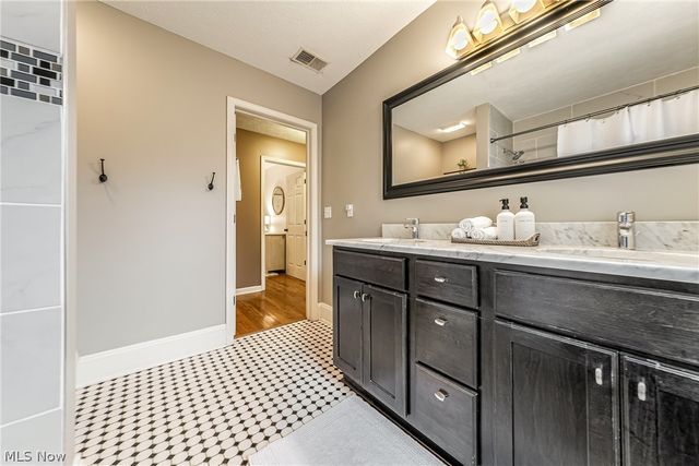 1306 Marlowe Avenue, Lakewood, OH 44107