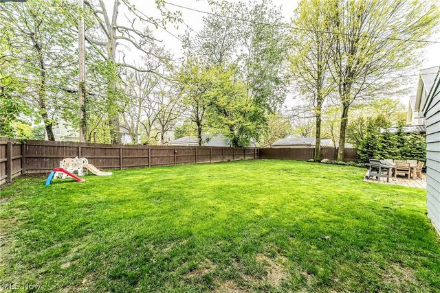 1306 Marlowe Avenue, Lakewood, OH 44107