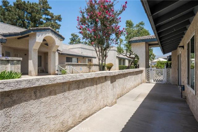 7001 Church 15, Highland, CA 92346