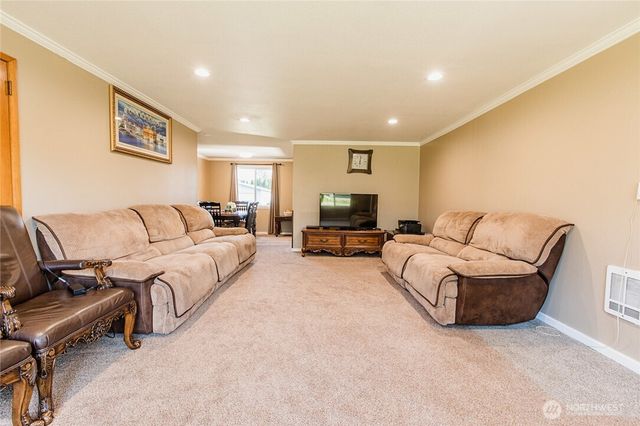 10805 SE 248th Street, Kent, WA 98030