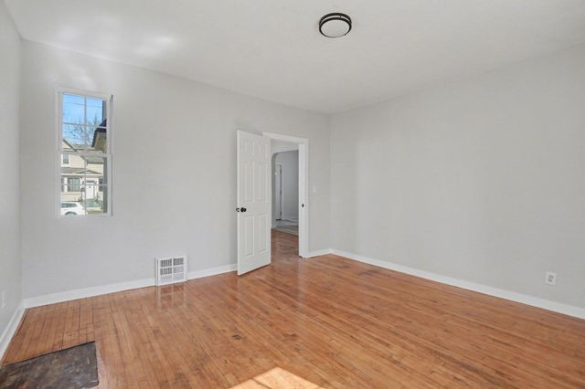 143 Delaware Avenue, Muskegon City, MI 49442