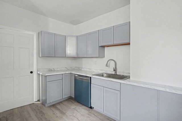 143 Delaware Avenue, Muskegon City, MI 49442