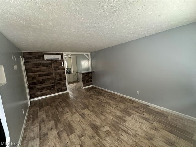 29902 Euclid Avenue B7, Wickliffe, OH 44092