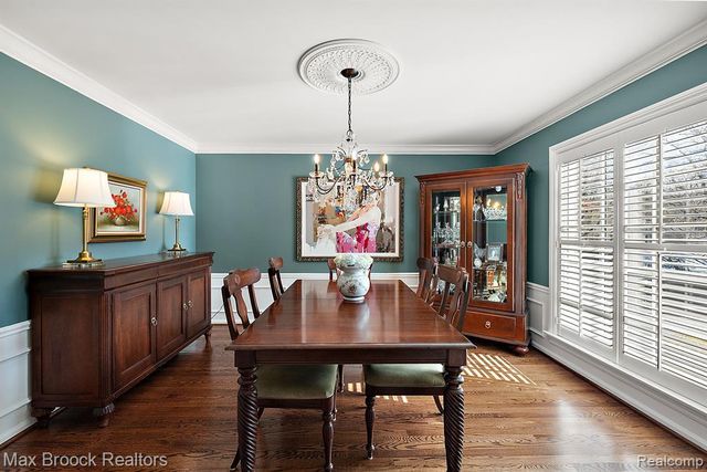 110 Denbar Road, Bloomfield Hills, MI 48304