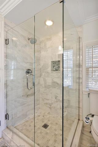 110 Denbar Road, Bloomfield Hills, MI 48304