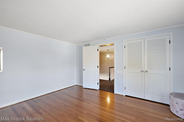 110 Denbar Road, Bloomfield Hills, MI 48304