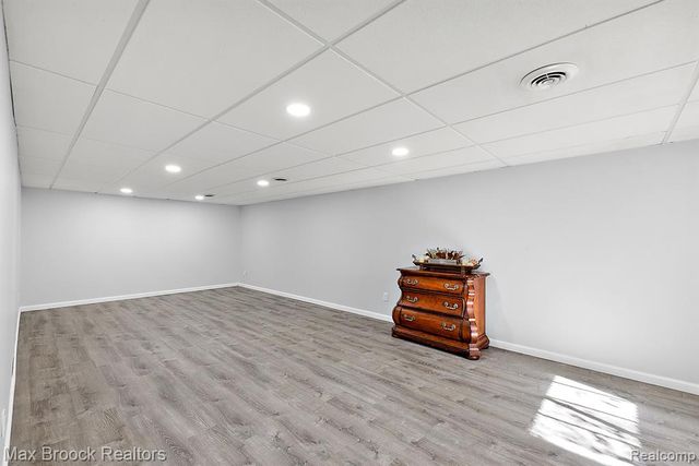 110 Denbar Road, Bloomfield Hills, MI 48304