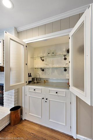 110 Denbar Road, Bloomfield Hills, MI 48304