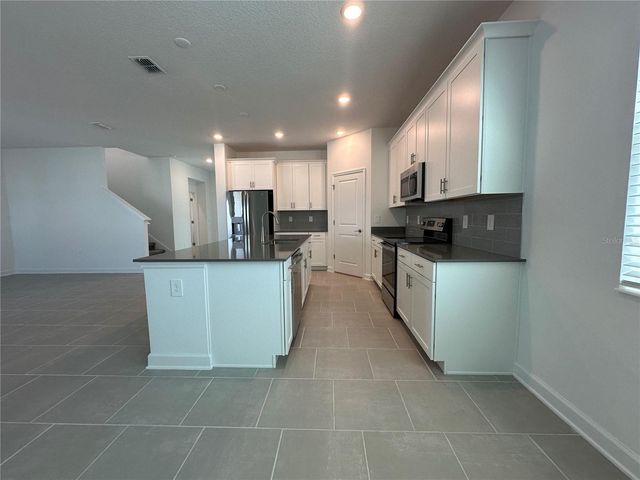 3052 PARK VALE ROAD, St Cloud, FL 34771