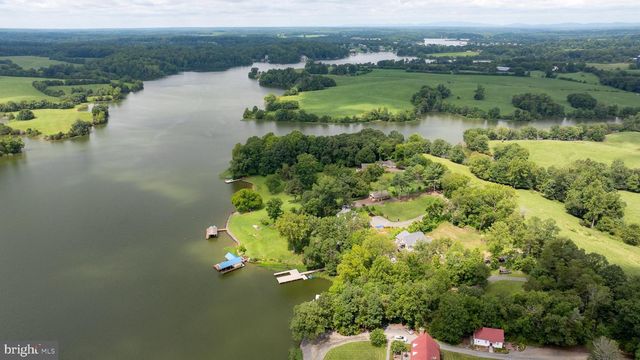 5727 PRIVATE RD, Mineral, VA 23117