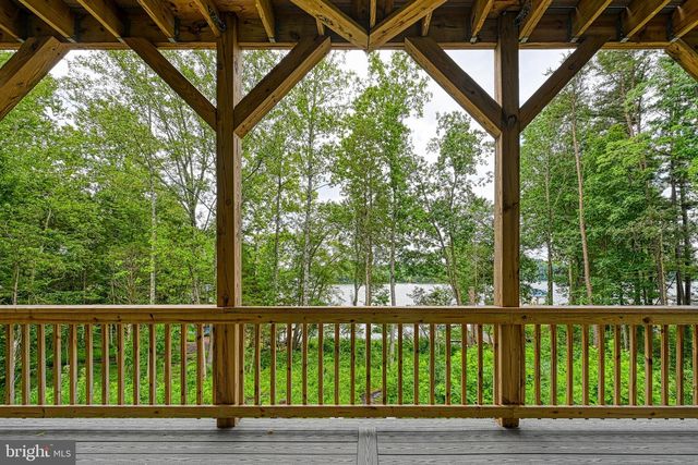 5727 PRIVATE RD, Mineral, VA 23117