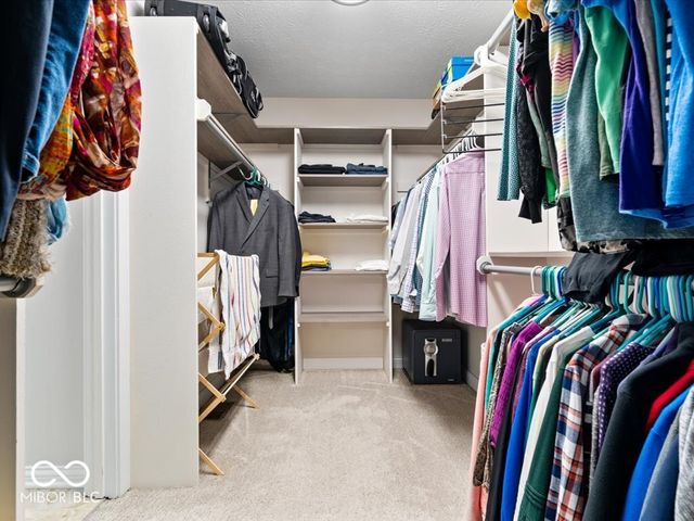 9011 Anchor Bay Drive, Indianapolis, IN 46236