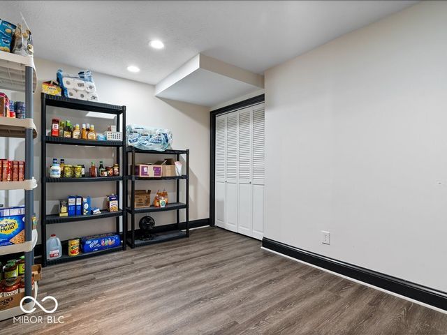 9011 Anchor Bay Drive, Indianapolis, IN 46236