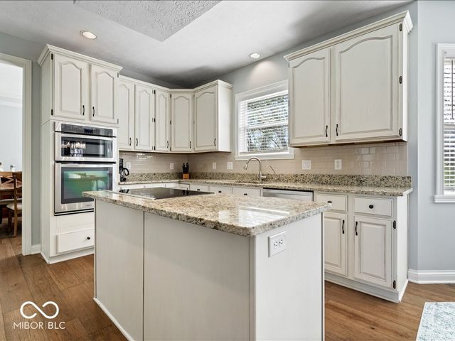 9011 Anchor Bay Drive, Indianapolis, IN 46236