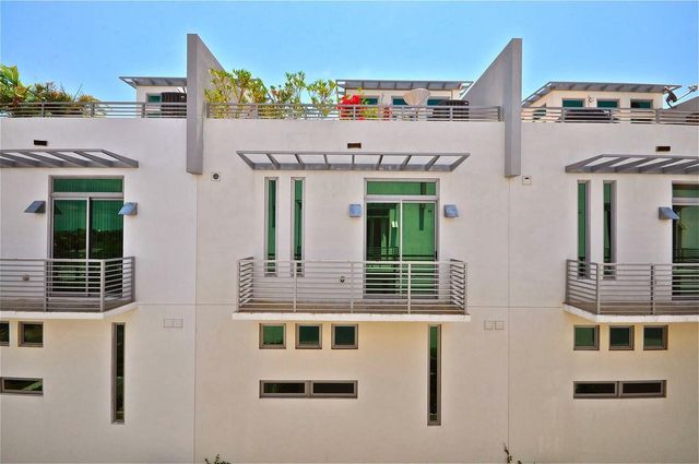 3406 SE 6th Street 3406, Pompano Beach, FL 33062