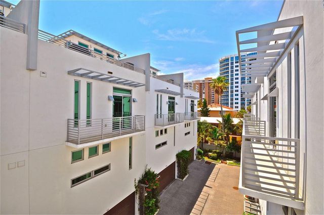 3406 SE 6th Street 3406, Pompano Beach, FL 33062