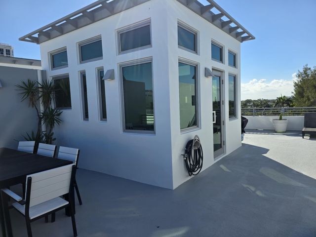 3406 SE 6th Street 3406, Pompano Beach, FL 33062