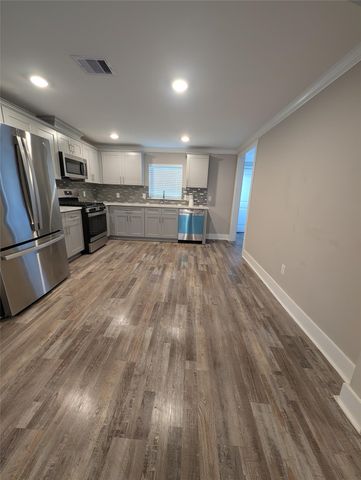 5110 Parker Rd Road, Houston, TX 77016