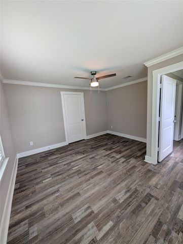5110 Parker Rd Road, Houston, TX 77016