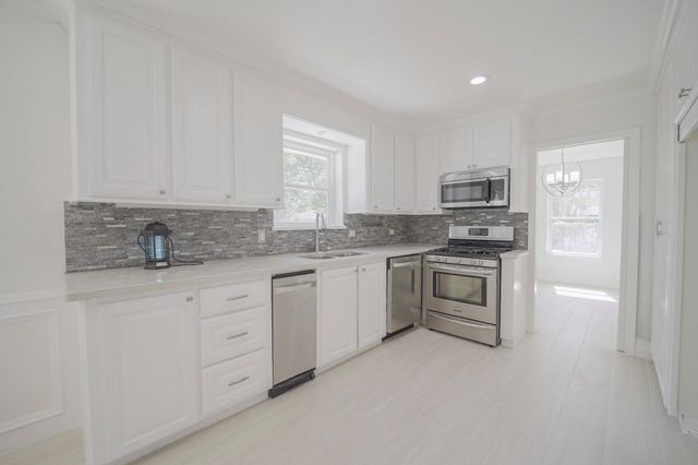 1419 Chestnut Ridge Road, Kingwood, TX 77339