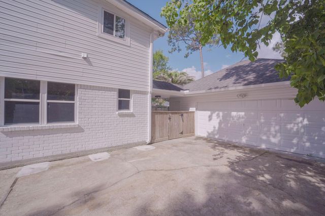 1419 Chestnut Ridge Road, Kingwood, TX 77339