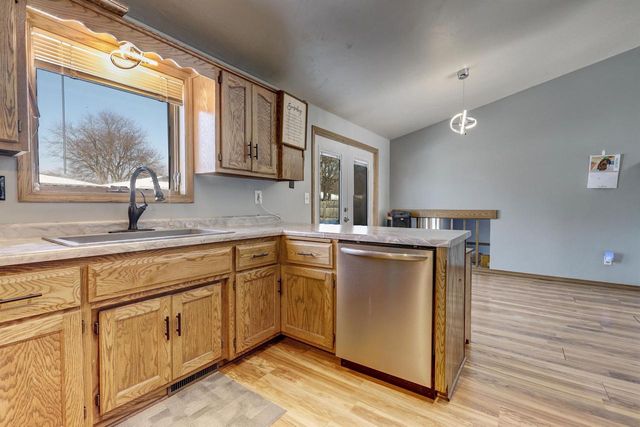 39 WELCOME CIRCLE, Appleton, WI 54915