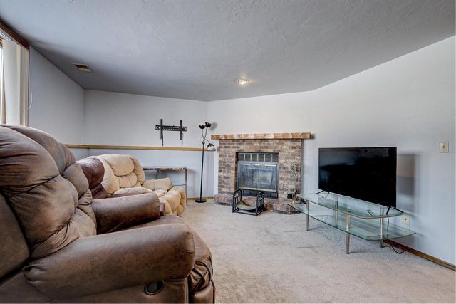 39 WELCOME CIRCLE, Appleton, WI 54915