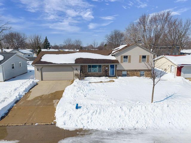 39 WELCOME CIRCLE, Appleton, WI 54915