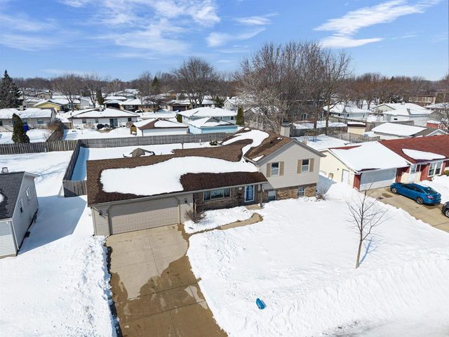 39 WELCOME CIRCLE, Appleton, WI 54915