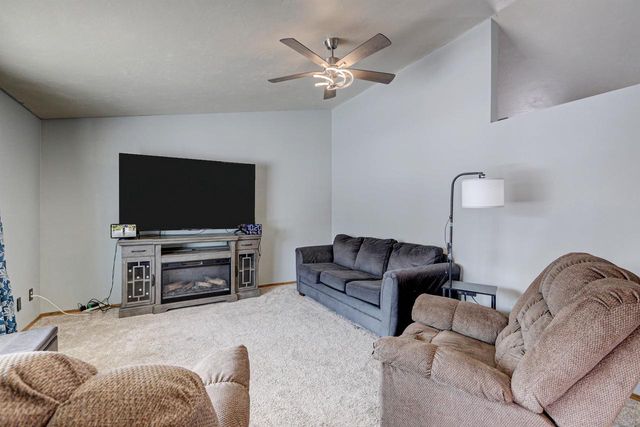 39 WELCOME CIRCLE, Appleton, WI 54915