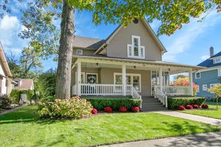 143 Walnut Street, Frankfort, IL 60423