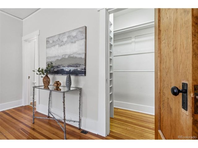 2326 Clermont St, Denver, CO 80207