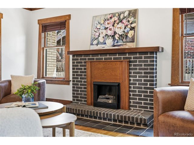 2326 Clermont St, Denver, CO 80207