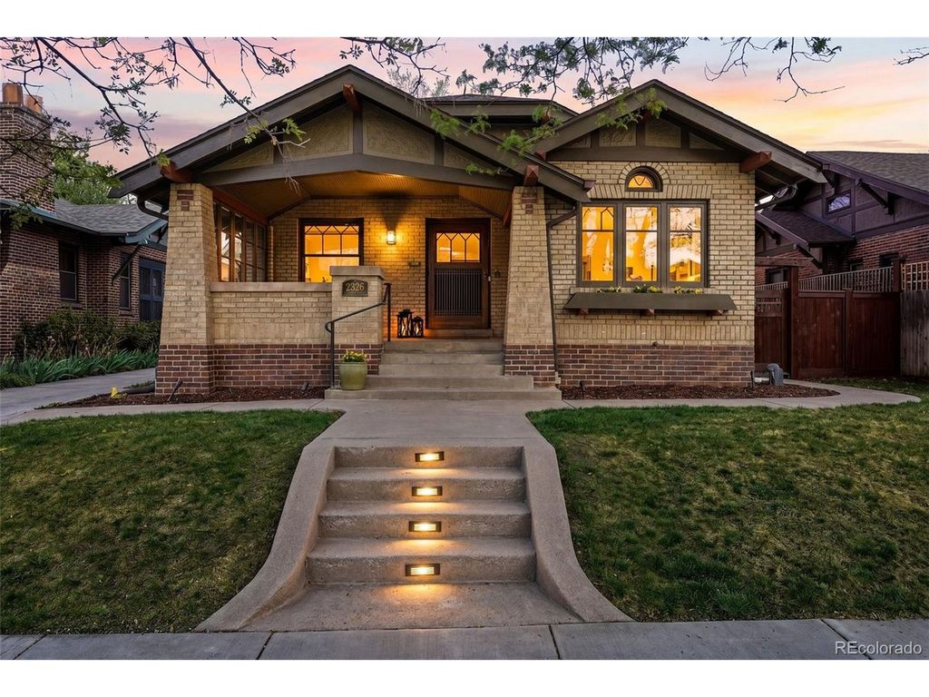 2326 Clermont St, Denver, CO 80207