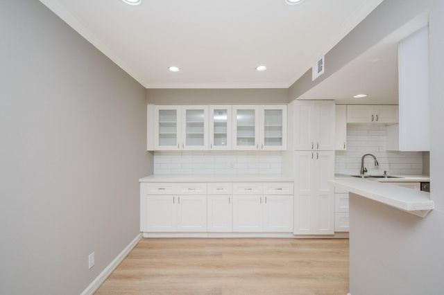 845 Augusta Drive 67, Houston, TX 77057