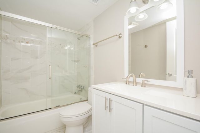 845 Augusta Drive 67, Houston, TX 77057