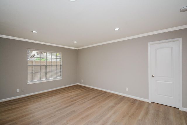 845 Augusta Drive 67, Houston, TX 77057