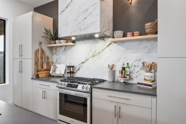 118 Bayside Circle, Gainesville, TX 76240