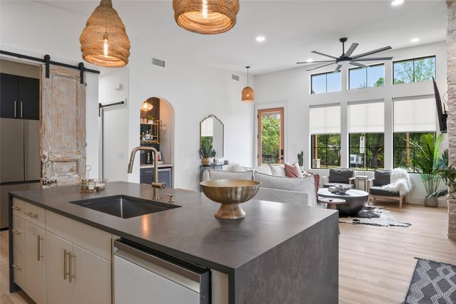 118 Bayside Circle, Gainesville, TX 76240