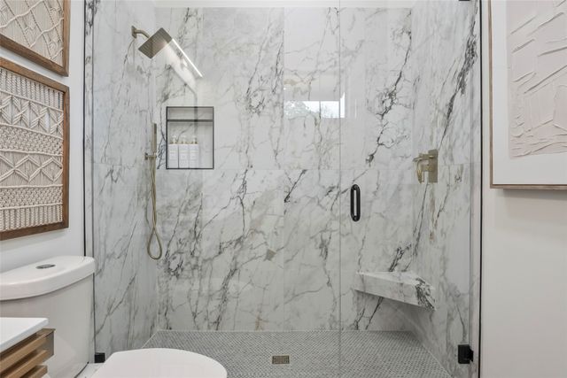 118 Bayside Circle, Gainesville, TX 76240