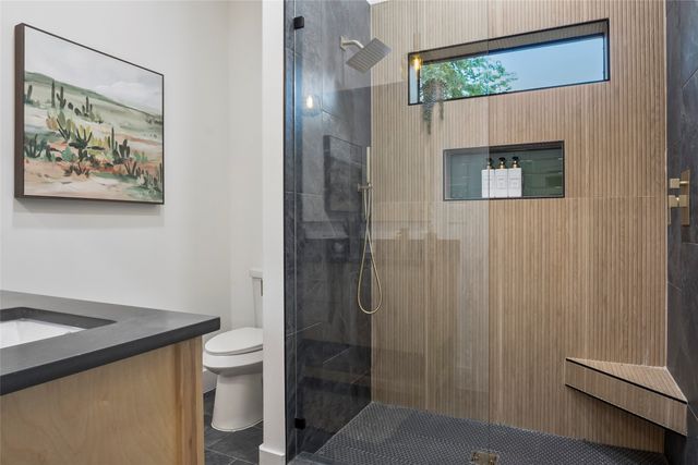 118 Bayside Circle, Gainesville, TX 76240