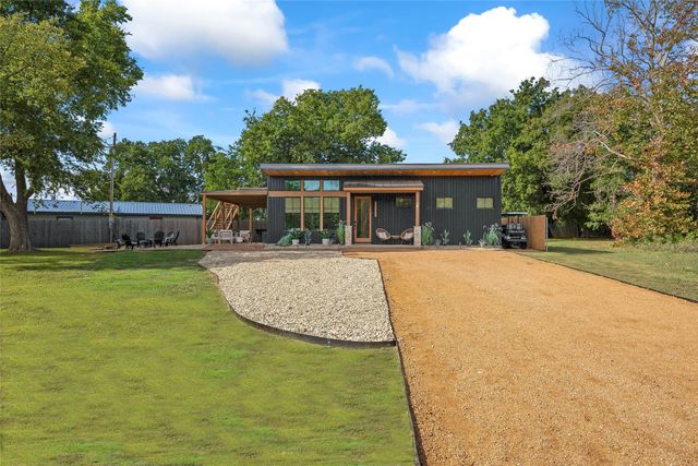 118 Bayside Circle, Gainesville, TX 76240