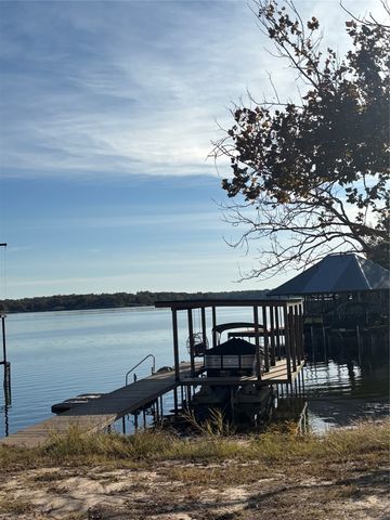 118 Bayside Circle, Gainesville, TX 76240