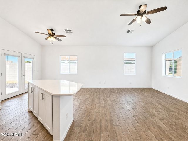 1112 E 4TH Street, Casa Grande, AZ 85122