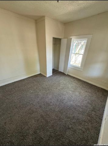 213 Huntington, San Antonio, TX 78207