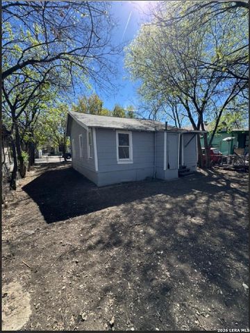 213 Huntington, San Antonio, TX 78207