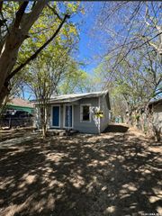 213 Huntington, San Antonio, TX 78207